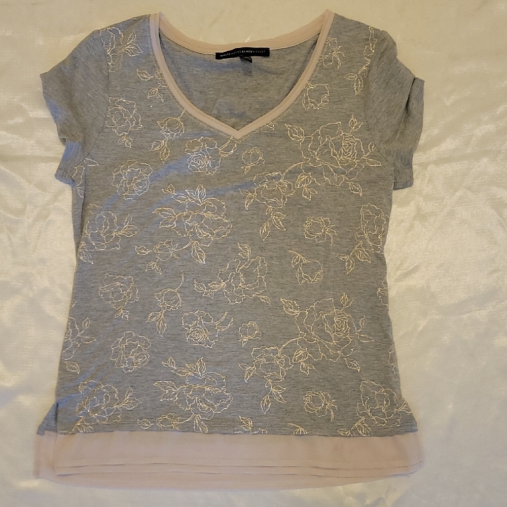 White House Black Market Gray Fitted Graphic Short Sleeve Tee Size S